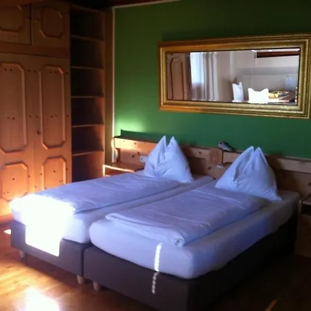 Alfred Wunder بيت ضيافة Pörtschach am Wörthersee